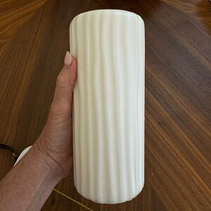 Mainstays 7.5" White Textured Ceramic Vase